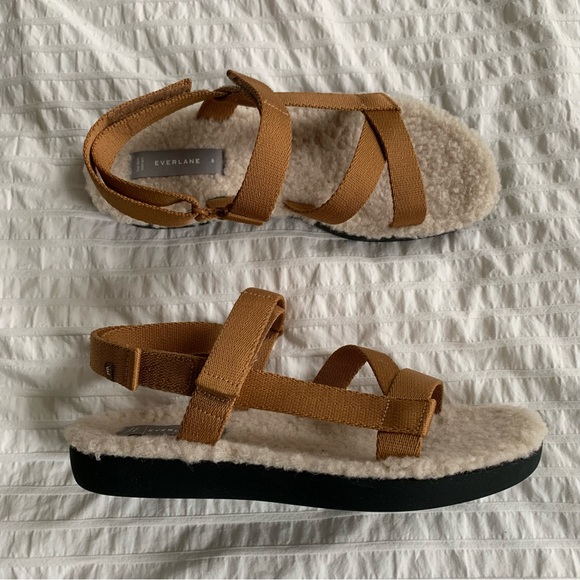 Everlane The ReNew Teddy Sport Sandal size 8, brown/cream - Picture 5 of 7